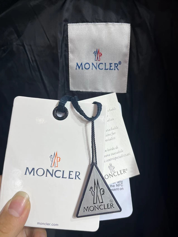 ハイクオリティダウンジャケット全体デザイン